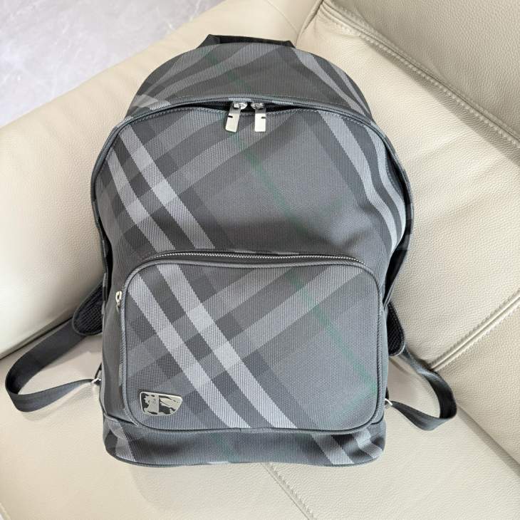 Picture of Burberry Mens Bags _SKUfw240793589fw
